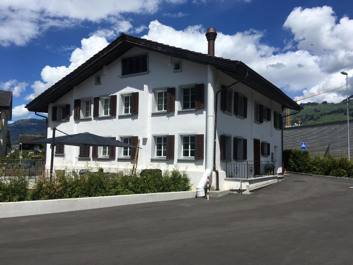 Bed and Breakfast No Such Thing Швиц Экстерьер фото